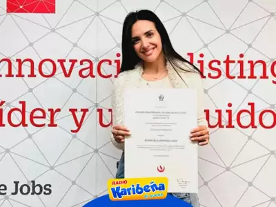 Rosngela Espinoza celebr su licenciatura en Marketing