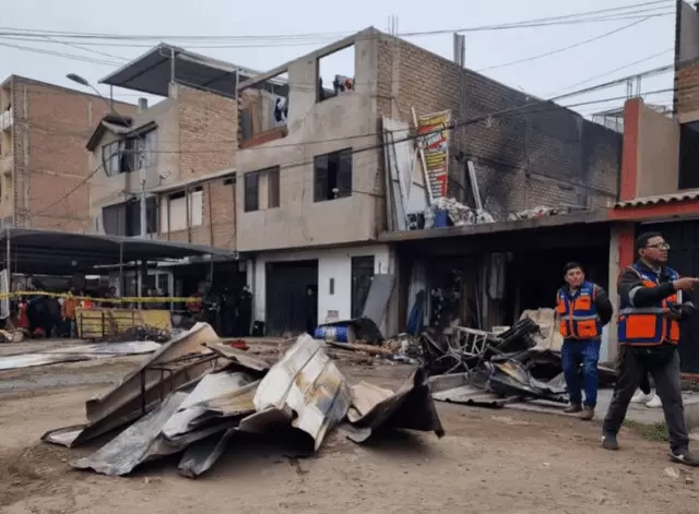 As qued la vivienda tras incendio. (Bella Alvites / URPI-LR)