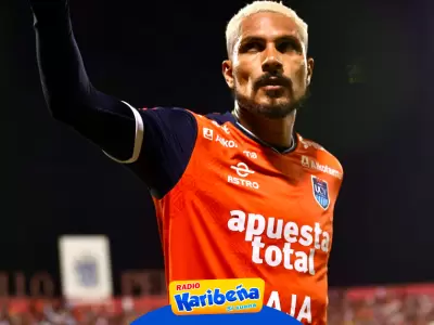 Recortarn sueldo a Paolo Guerrero