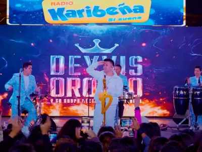 Deyvis Orosco estrena concierto de la serenata a Karibea