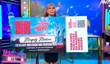 Jorge Luna y Ricardo Mendoza le hacen regalo a Magaly Medina