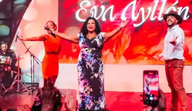 Eva Aylln celebra 54 aos de carrera artstica