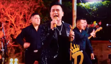 Deyvis Orosco estrena nuevos videoclips