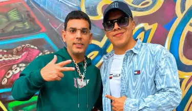 Chechito junto a Tito El Bambino