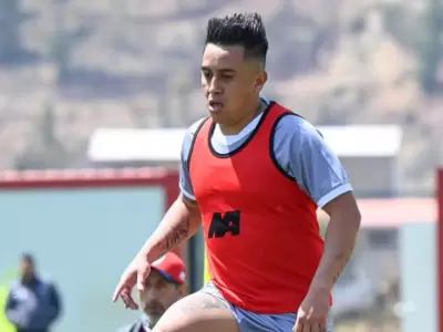 Christian Cueva agradece apoyo de hinchas de Cienciano