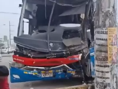 Choque de dos buses interprovinciales deja un herido