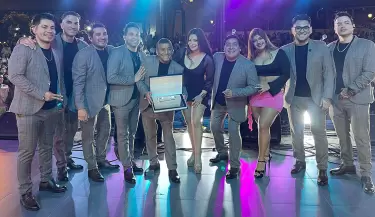 Hermanos Yaipn celebran reconocimiento como embajadores de radio Karibea.