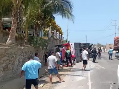 Accidente en Tumbes deja 20 heridos y un muerto