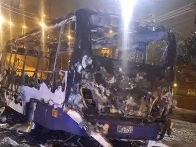 Extorsionadores incendian bus de transporte pblico