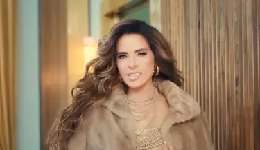 Gloria Trevi estrena su tema 'Cueste lo que cueste'