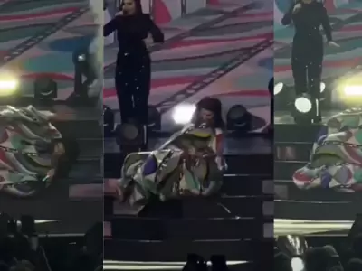 Laura Pausini se cae durante concierto