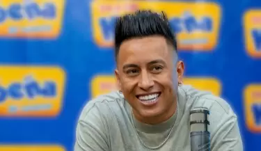 Christian Cueva se lleva el ttulo de Voz Revelacin Masculina de la Cumbia en los Premios Karibea 2024.