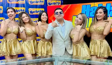 Papilln estrena el videoclip 'El Telfono' en la voz de Karen Pea.