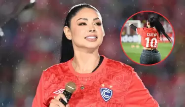 Pamela Franco canta en estadio de Cienciano del Cusco