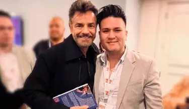 Deyvis Orosco se luce con el reconocido actor Eugenio Derbez