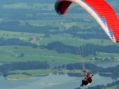 Turista muere al caer de parapente