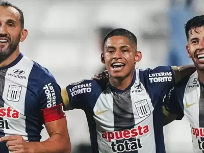 Alianza Lima venci 3-1 a Nacional de Paraguay por la Copa Libertadores 2025.