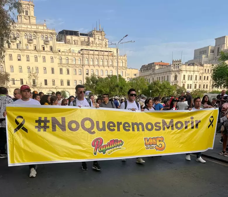 Los 5 de Oro y Papilln en la Marcha Nacional hoy 21 de marzo