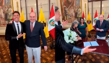 Hugo Garca repite frase viral y abraza a Rafael Lpez Aliaga en boda civil de Ale y Said.