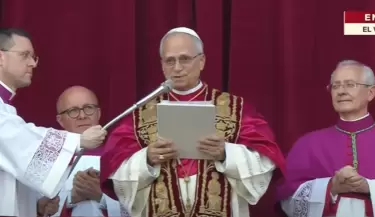 Papa Len XIV saluda a Per en su primero mensaje