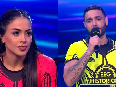 Mario Irivarren le canta 'Regresa' a Onelia