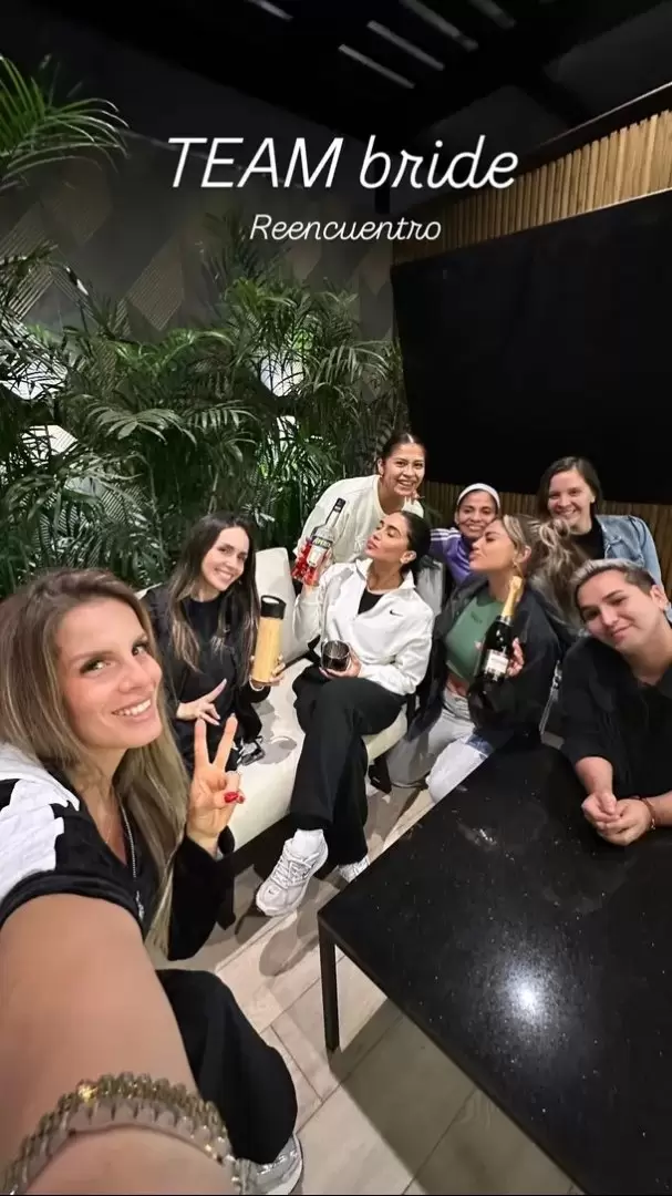 El reencuentro de Vania y Alejandra