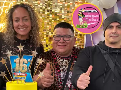'Shicshirabo de Tocache' en el 16 Aniversario de radio Karibea.