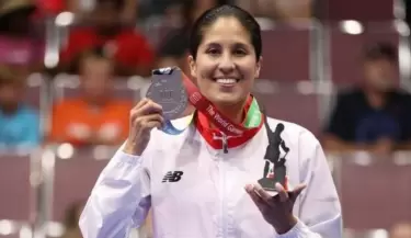 Bicampeona Alexandra Grande es vctima de extorisn