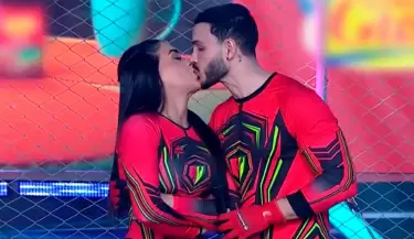 Mario Irivarren y Onelia Molina sorprenden con tremendo BESO en 'EEG'