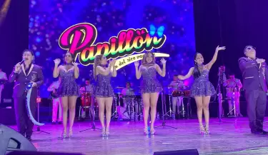 As Papilln celebr su 28 aniversario a lo grande con artistas invitados