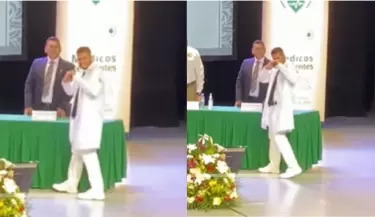 Mdico se grada y su hija lo sorprende con tiernas palabras