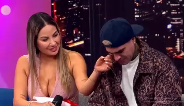 Paul Michael llora por las crticas por su relacin con Pamela Lpez