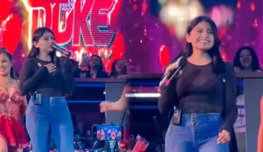 Nickol Sinchi apareci cantando en el escenario de Son del Duke