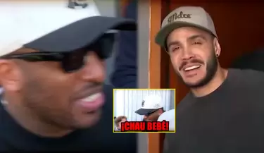 Jefferson Farfn sorprende a Mario Irivarren durante entrevista.