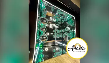 Anaela Producciones deslumbra con stand de espejos en preventa de Corporacin Universal.