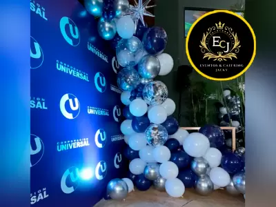 Eventos & Catering Jacky se luci con decoracin de globos en preventa de Corporacin Universal.