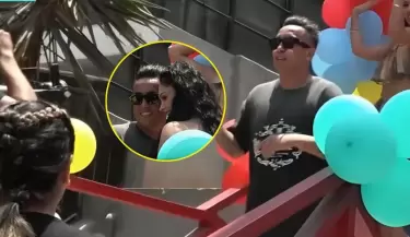 Christian Cueva y Pamela Franco sorprenden grabando videoclip mientras la pol�mica los rodea.