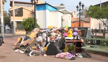 C�mulo de basura est� a punto de cubrir caseta de Serenazgo en Chorrillos.