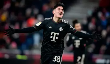 Felipez Ch�vez anot� su primer gol con el equipo principal del Bayern M�nich.