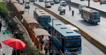 Jossmery Toledo sorprende con apasionado beso a Isander P�rez, ex de Isabella Ladera.