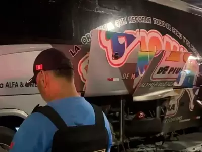 Atentan con explosivo contra bus de Armon�a 10 en Trujillo