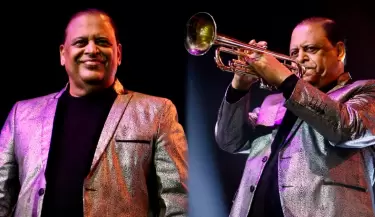 Wilfrido Vargas aclara que sigue con vida tras falso rumor.