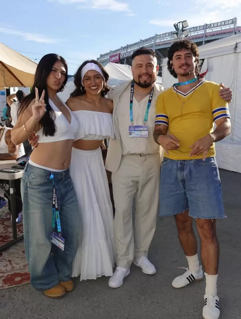 Patricio Qui�ones junto a los peruanos Eder �vila Romero, Lu Arrospide y Kandrex Millones. (Instagram)