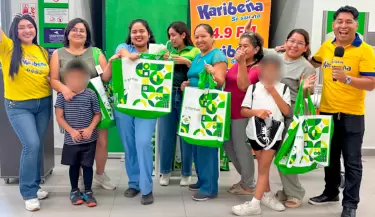 Karibe�a entreg� premios en Tottus Izaguirre.