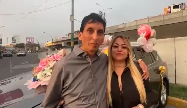 Peruano regala camioneta 0 km a su novia extranjera por San Valent�n.