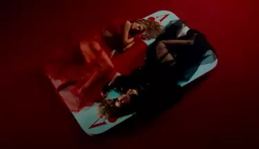 Las hermanas Alessia y Vambina Rovegno estrenan 'Sigo Sigo'.