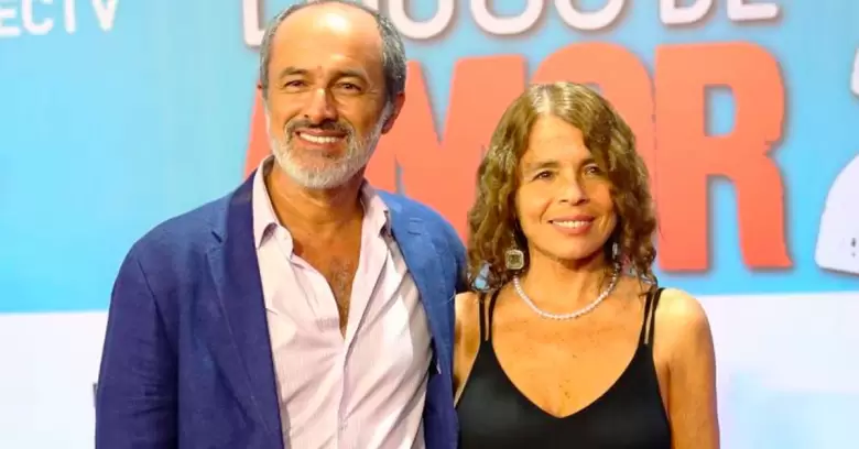 Carlos Alc�ntara se habr�a separado de su esposa Jossie Lindley