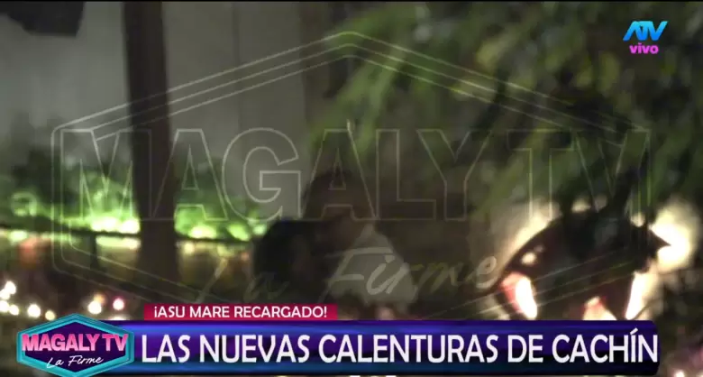 Carlos Alc�ntara se divierte de lo lindo soltero.