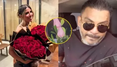 Yahaira Plasencia muestra regalo que recibi� por el D�a de la Mujer.