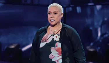 Luc�a de la Cruz es internada de emergencia y preocupa por su estado de salud.